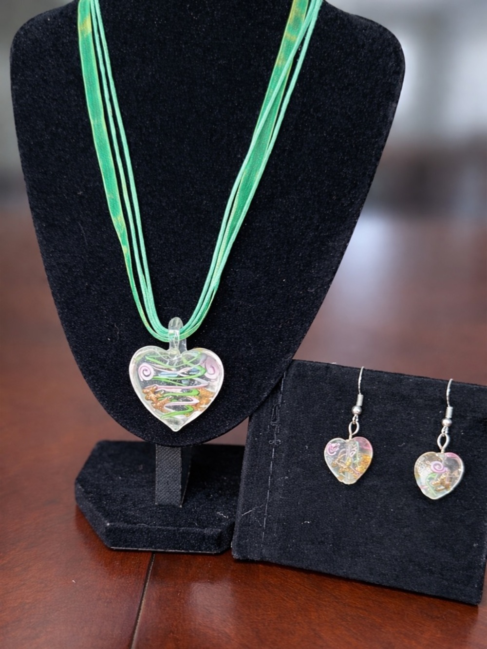 Green Glass Heart Necklace & Earrings Set Ribbon Cord Pendant